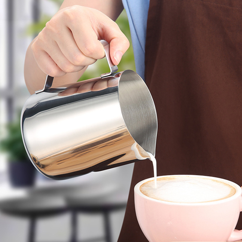 Brocca per Montare il Latte in - Barista Milk Jug recensione e prezzo