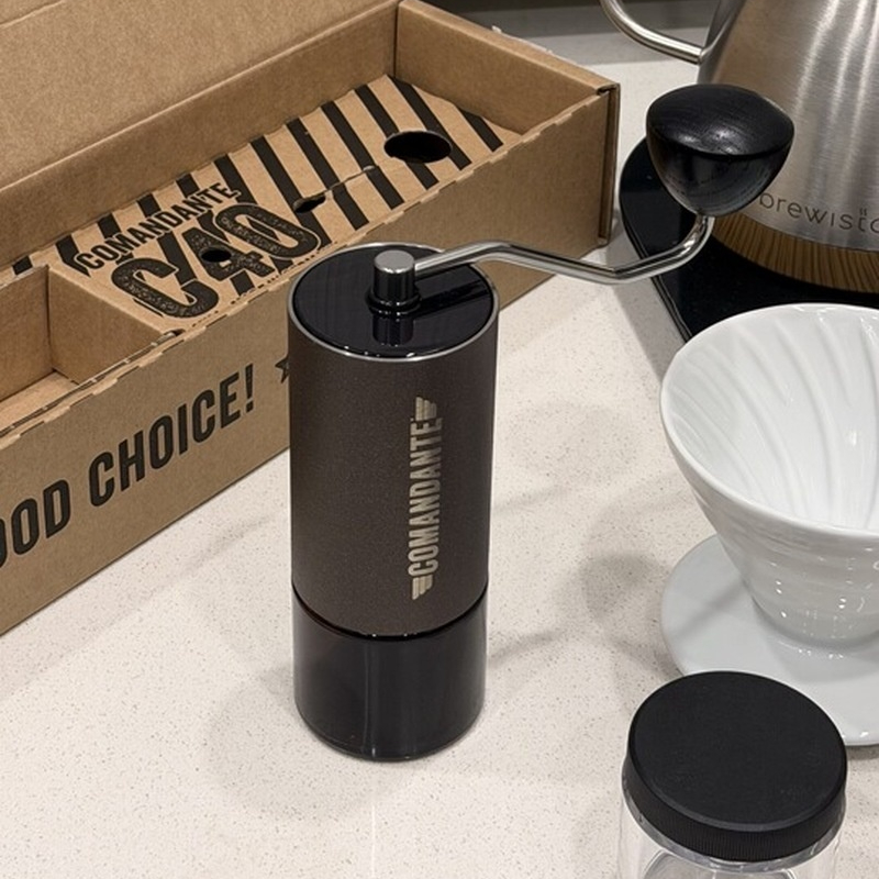 Macinacaffè Manuale Comandante - Burr Hand Grinder recensione e prezzo