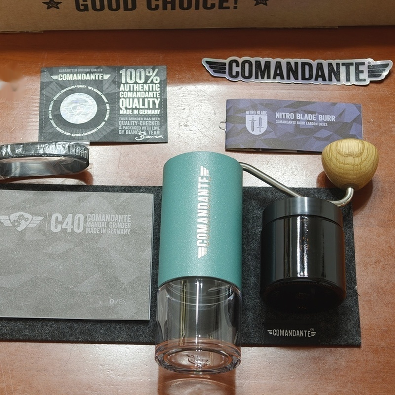 Macinacaffè Manuale Comandante - Burr Hand Grinder recensione e prezzo